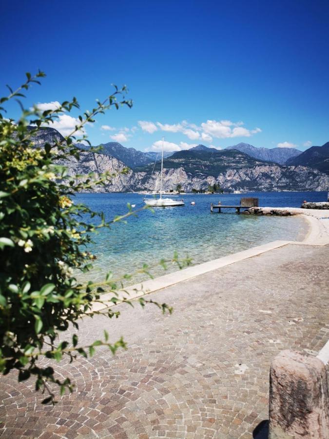 Albergo Al Pescatore Brenzone sul Garda Buitenkant foto